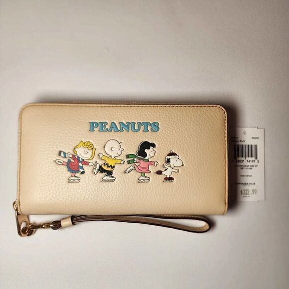 NWT CF219 Coach x Peanuts Snoopy & Friends Long Leather Zip Wallet Wrist… - Picture 1 of 3